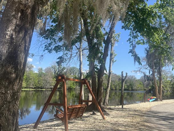 Riverside Lodge Cabins & RV Resort