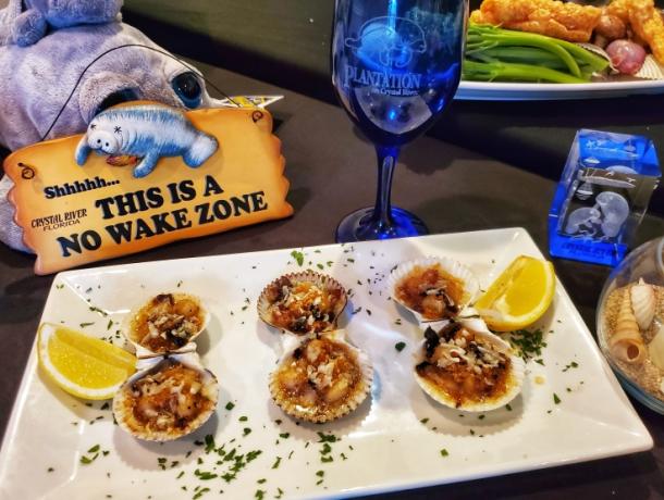 Plantation West 82 Bar & Grill