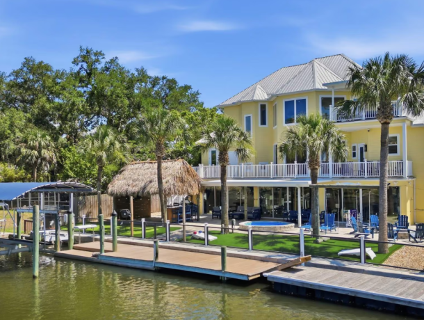 Bayshore Getaway