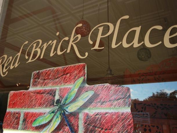 Red Brick Place Gallery & Gifts