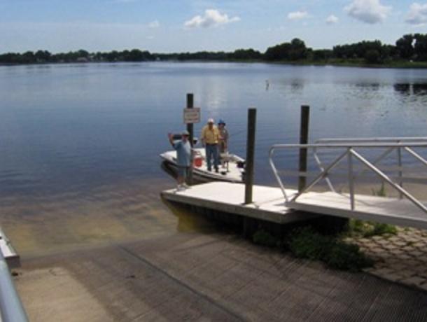 Lake Henderson Boat Ramp